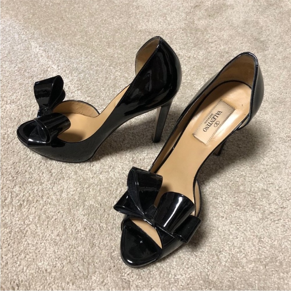 Valentino bow couture pumps heels sandals 37.5 black patent leather 7.5